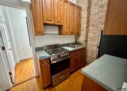 357 W 53rd Street - Photo 1