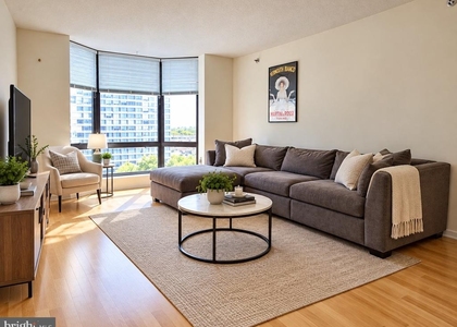 2018 Walnut Street - Photo 1