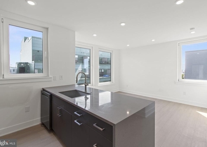2000 Dreer Street - Photo 1