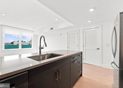 2000 Dreer Street - Photo 1