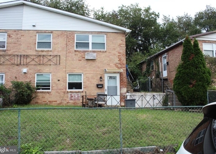 515 Foster Street - Photo 1