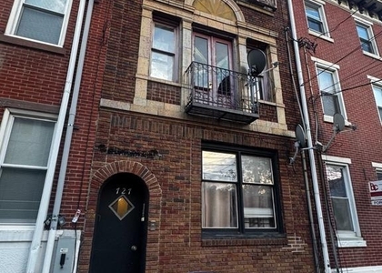 727 S 16th Street - Photo 1