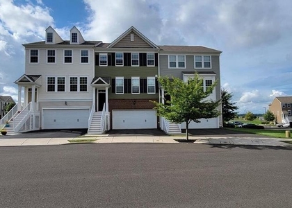 111 Admiral Lane - Photo 1