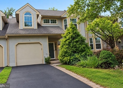 4 Spruce Court - Photo 1