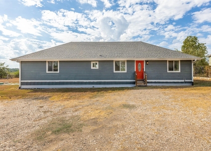 196 Tobias St - Photo 1