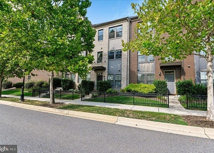6402 47th Street - Photo 1