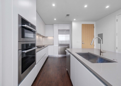 501 West Ave - Photo 1