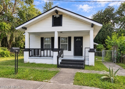 654 Beechwood Street - Photo 1