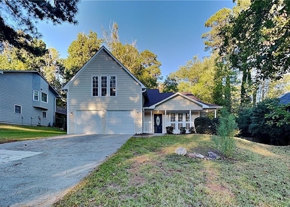 5025 Bent Creek Court - Photo 1