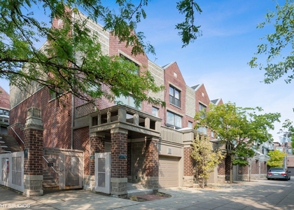 2757 N Wayne Avenue - Photo 1