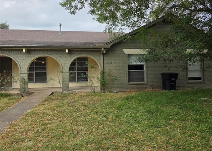 12722 Shannon Hills Drive - Photo 1