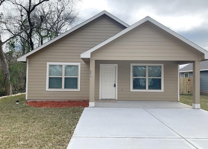 3902 Bennington Street - Photo 1