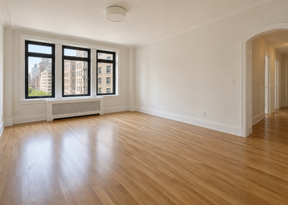 435 West 31st Street - Photo 1