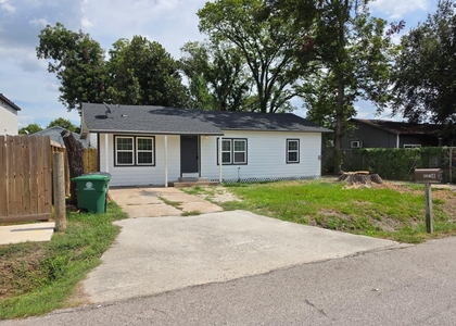 6318 Sayers Street - Photo 1