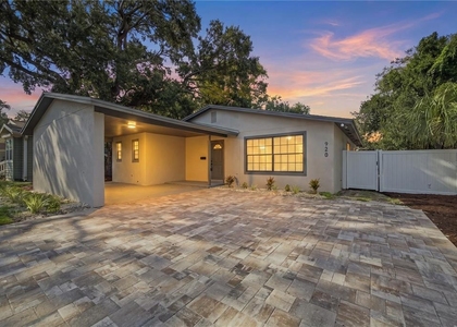 920 W Candlewood Avenue - Photo 1