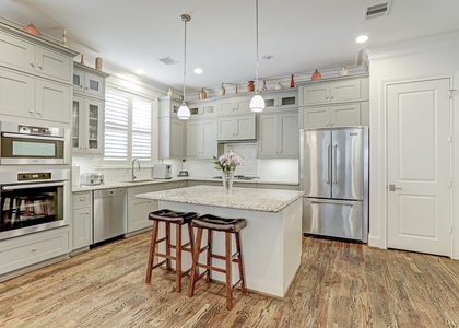 2015 Mcclendon Street - Photo 1