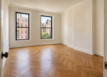 722 10th Avenue - Photo 1