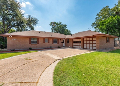 2511 Meadow Lane - Photo 1