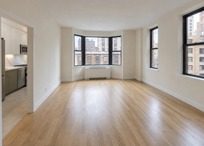 525 West 28th Street - Photo 1