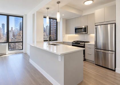 525 West 28th Street - Photo 1