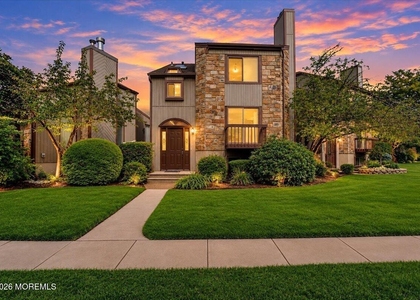 17 Emerald Lane - Photo 1