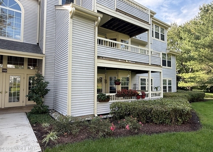 112 Lowell Court - Photo 1