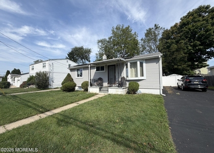 71 Helen Avenue - Photo 1