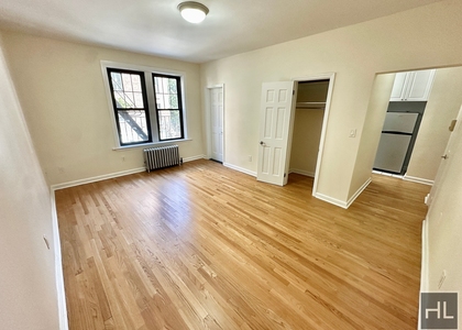 West 10th Street - Photo 1