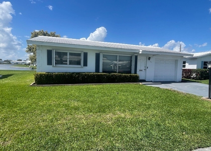 131 Nw 14th Street - Photo 1