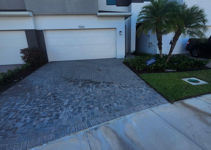 14302 Sw Solange Street - Photo 1