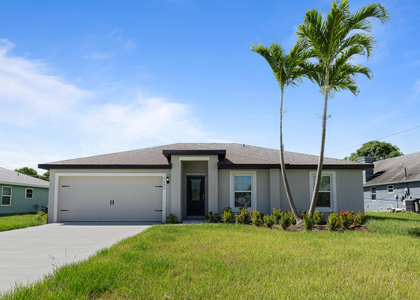 1597 Se Berkshire Boulevard - Photo 1
