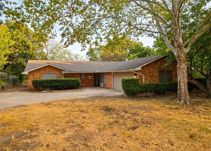 506 N Royal Oak Drive - Photo 1