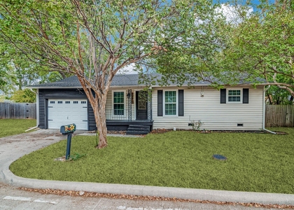 406 N Alamo Road - Photo 1