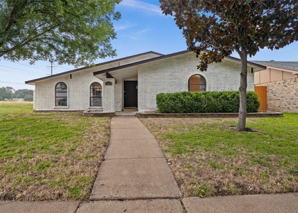 5124 Stanley Drive - Photo 1