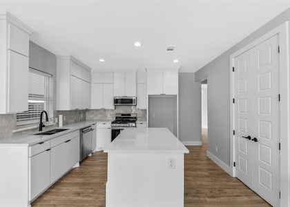 1510 Linsday - Photo 1