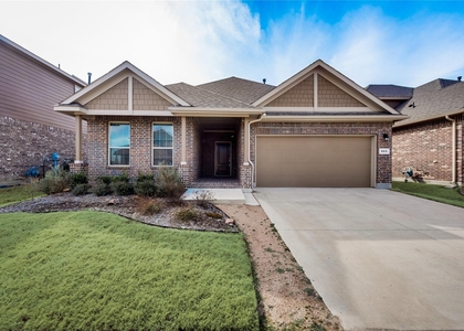 905 Dove Cove - Photo 1