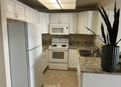 2266 Bradford Avenue - Photo 1