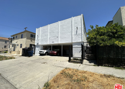 5853 Gregory Avenue - Photo 1