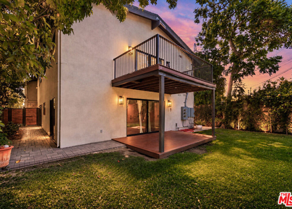 393 Huntley Drive - Photo 1