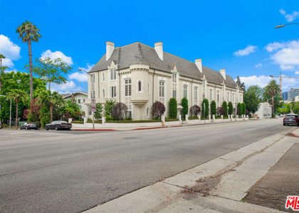 8262 Fountain Avenue - Photo 1