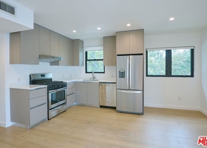 11785 Gateway Boulevard - Photo 1