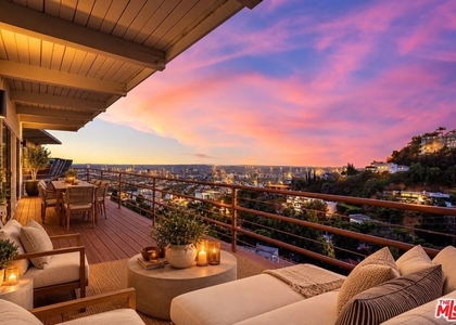 8560 Hollywood Boulevard - Photo 1