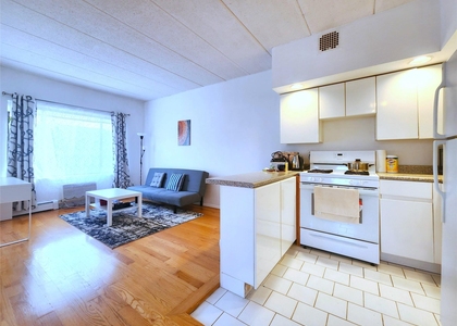 149-15 Barclay Avenue - Photo 1