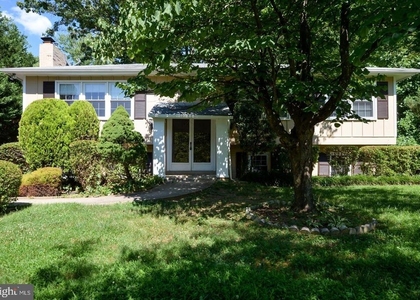 3409 Beverly Drive - Photo 1