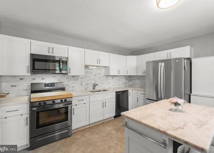 406 Memorial Avenue - Photo 1
