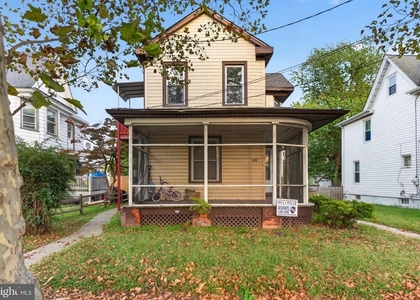 909 N 4th Street - Photo 1