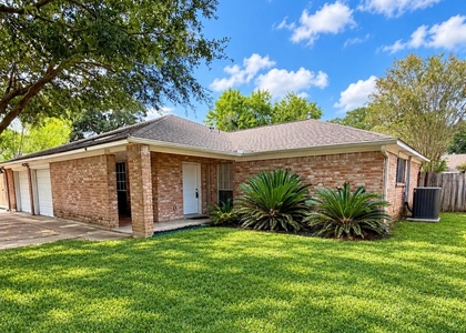 22402 Fincastle Drive - Photo 1