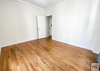 West 45 Street - Photo 1