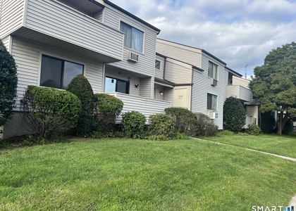 252 Harlem Avenue - Photo 1