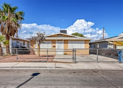 1272 Lawry Avenue - Photo 1